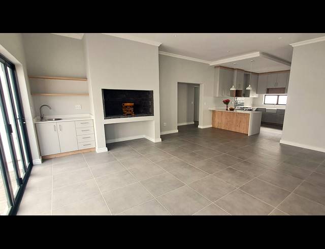 3 BEDROOM HOUSE FOR SALE IN SHELLEY POINT